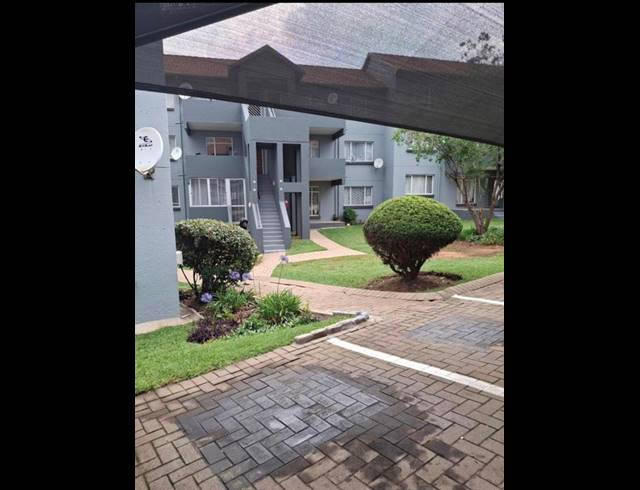 2 BEDROOM APARTMENT FOR SALE IN LINMEYER